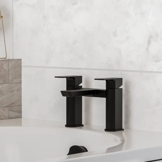 Technical Drawing show dimensions for Muro Black Bath Filler Tap